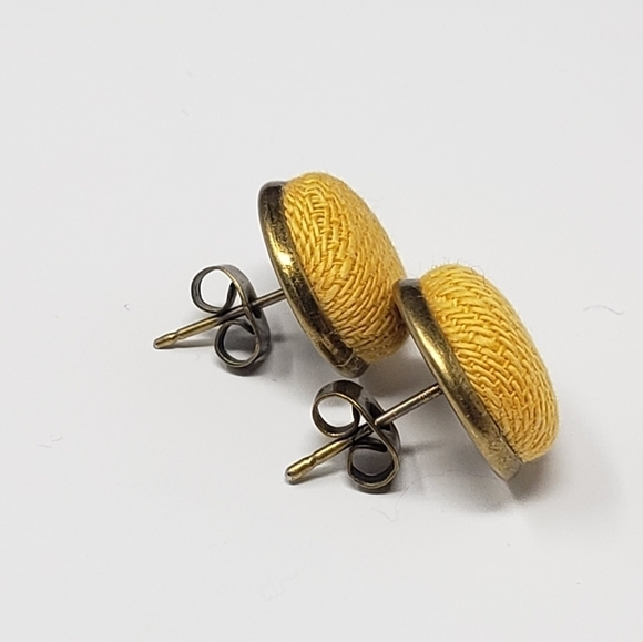 New Handmade | Upcycled Solid Yellow Button Stud Earrings - Picture 2 of 4